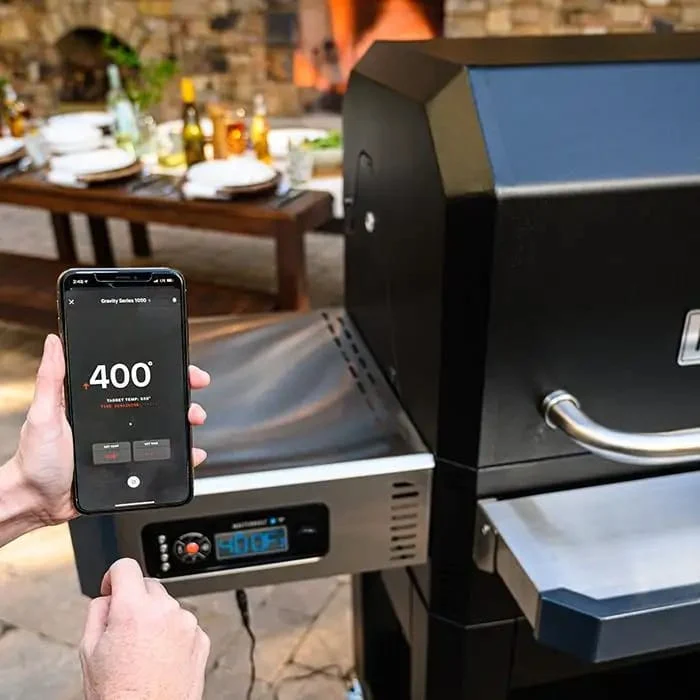 Masterbuilt Gravity Series 1050 Digital Charcoal Grill & Smoker - Image 6
