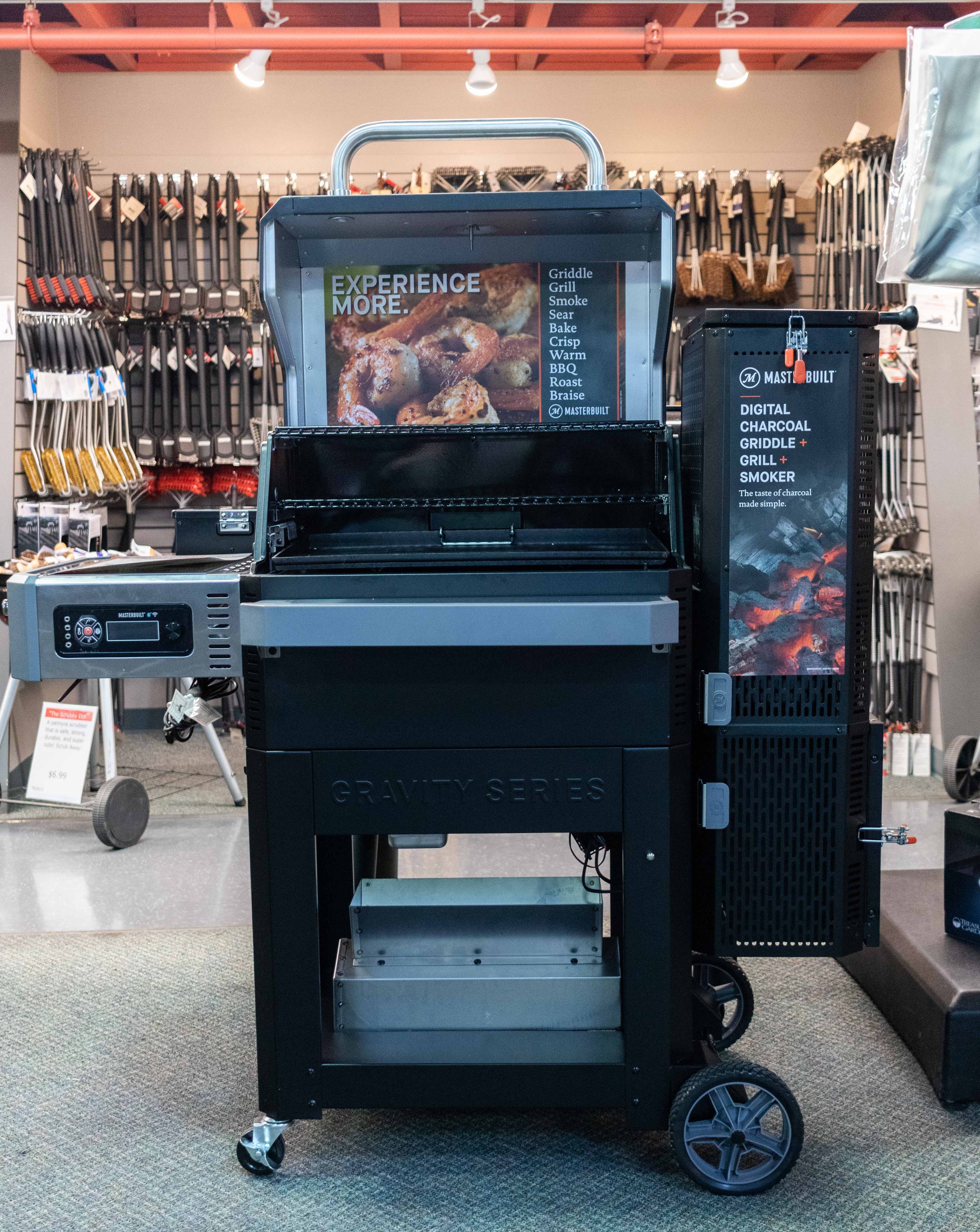 Masterbuilt Gravity Series 800 Digital Charcoal Grill & Smoker - Image 11