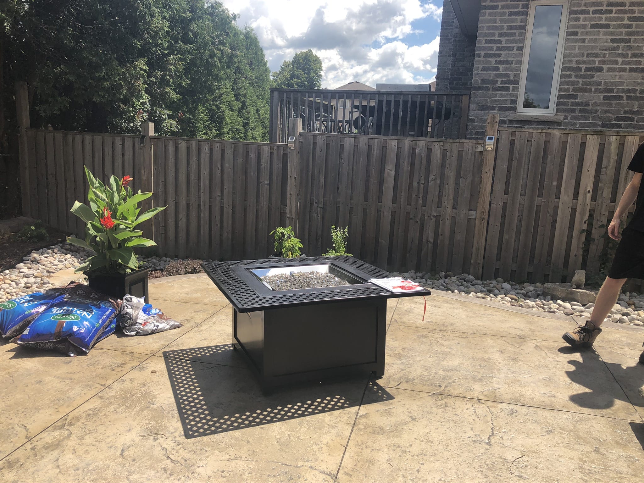 Napoleon Square Kensington Fire Table - Image 3