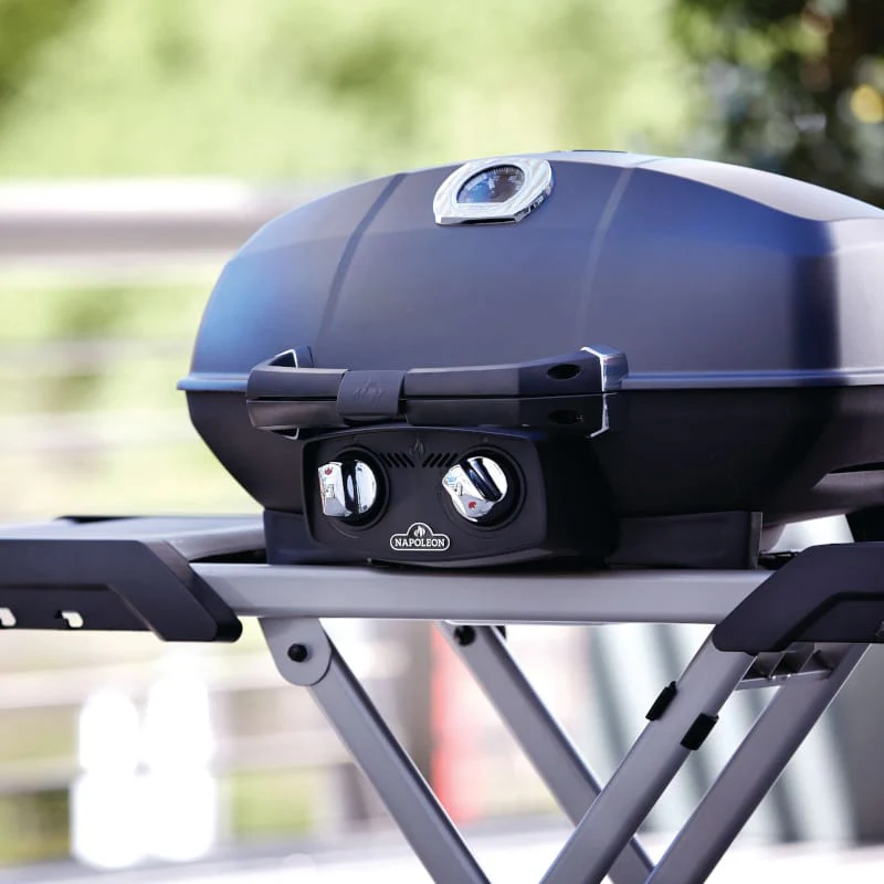 Napoleon TravelQ PRO285X-BK Portable Grill (Propane) - Image 4