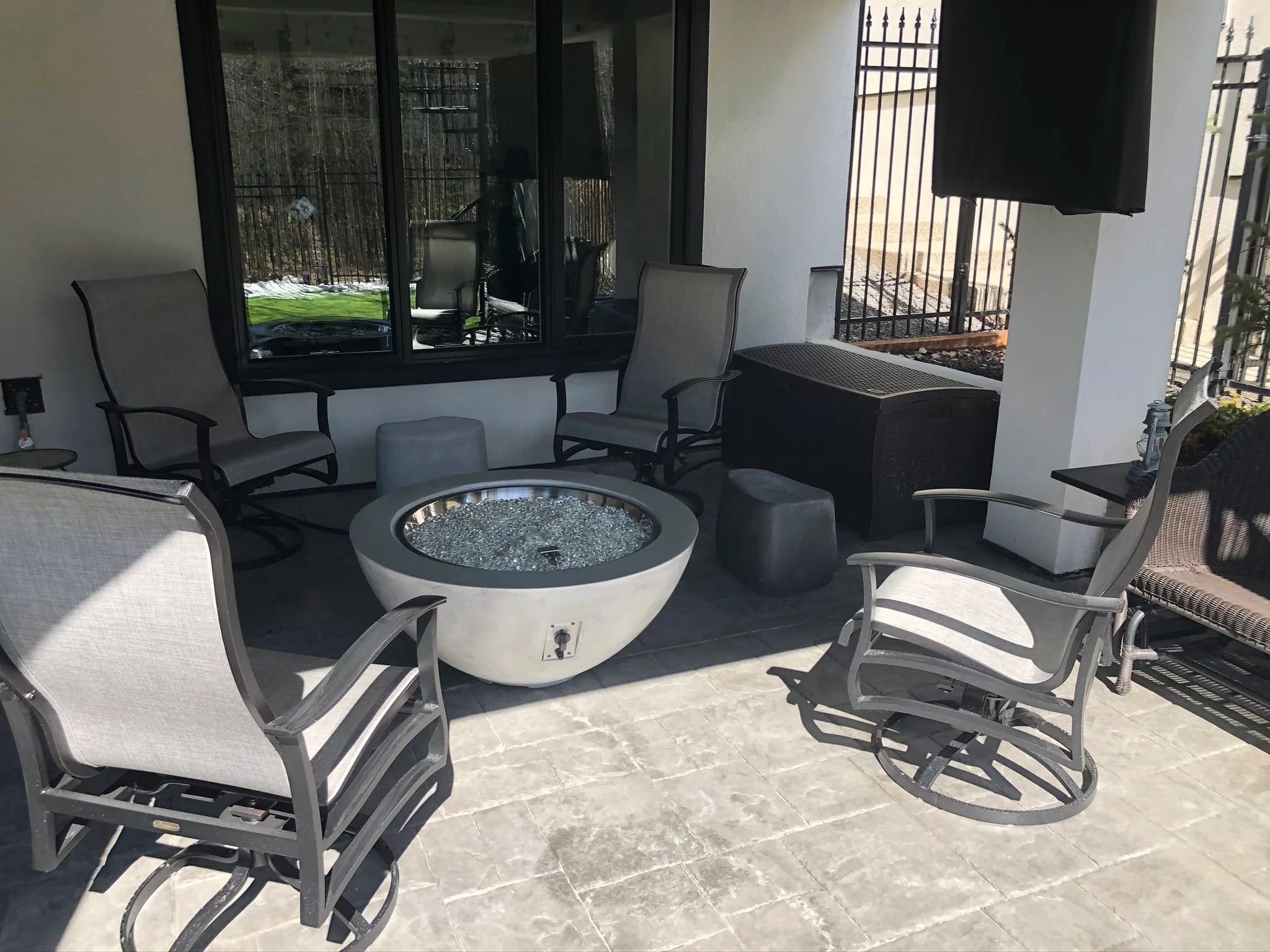 Outdoor GreatRoom Cove 30" Fire Bowl - Image 12