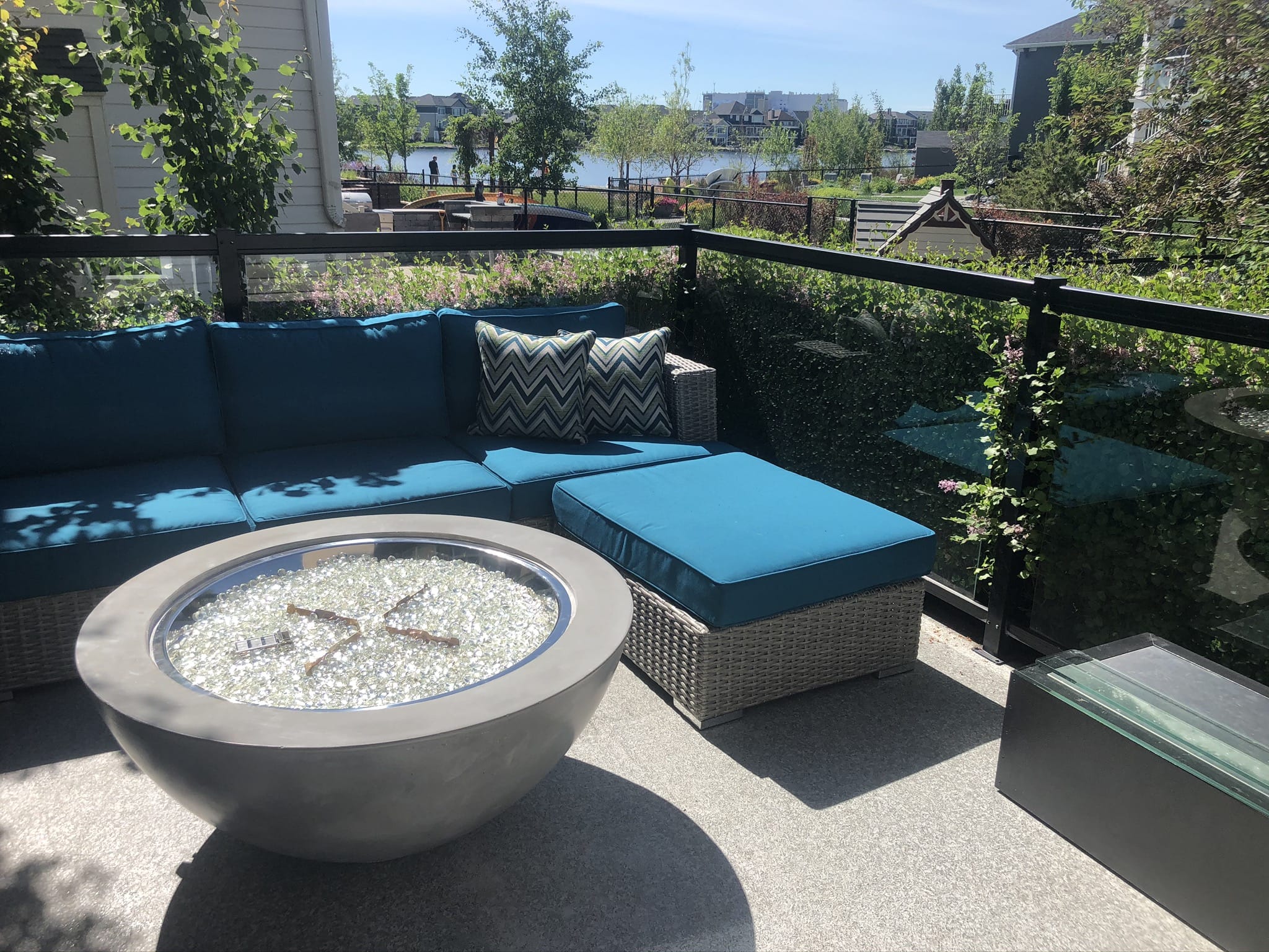 Outdoor GreatRoom Cove 30" Fire Bowl - Image 18