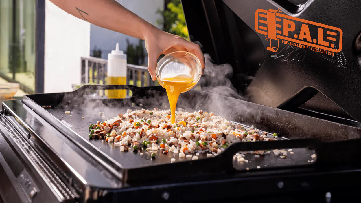 Traeger Flatrock 3 Zone Griddle - Image 4